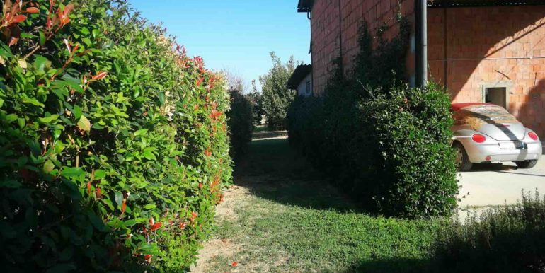 Casa singola con terreno