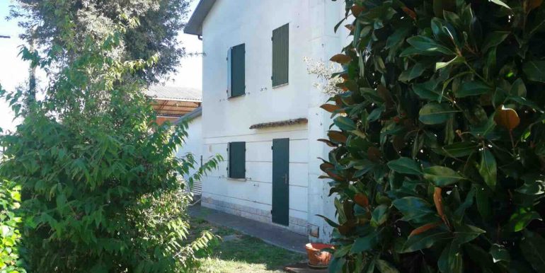 Casa singola con terreno